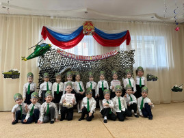 Смотр-Конкурс "Песни, формы и строя" Смотр-Конкурс "Песни, формы и строя".
